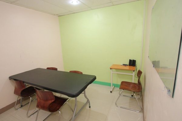 4 on 1 classroom 1