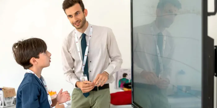 Bucksmore-English-Student-profile-1170x600-1-optimized