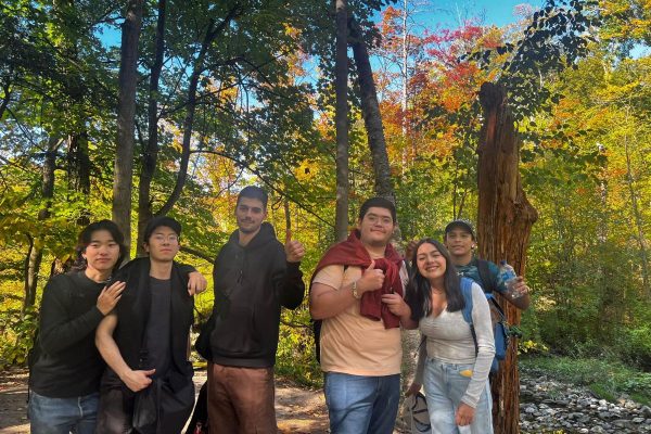 Edwards garden with our students! Beautiful weather and it was a nice walk🤍- ces toronto4