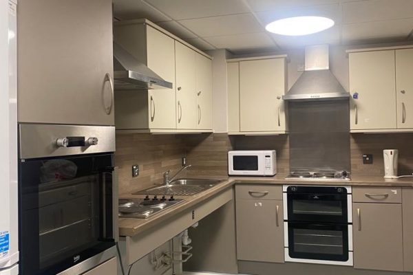 fountains-court 2 kitchen