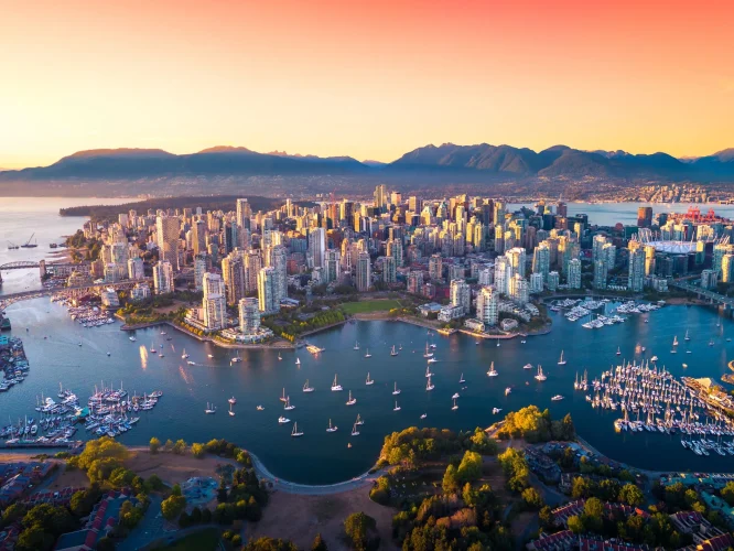 vancouver-ca-hero.w9VioxlZ